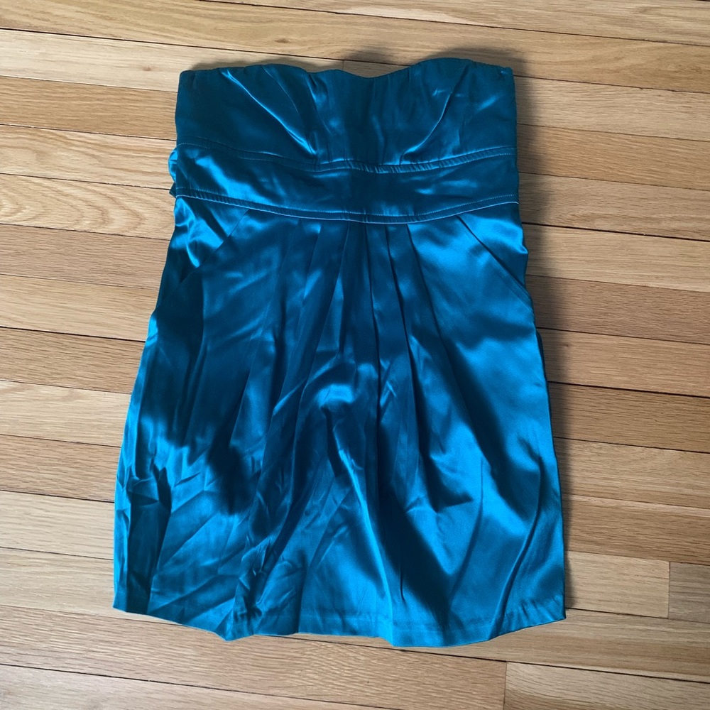 teal strapless dress with pockets